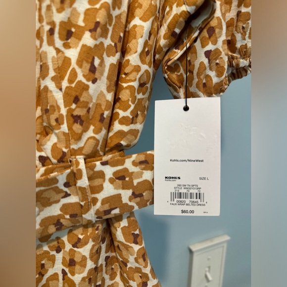 Nine West faux wrap belted dress NWT - Picture 3 of 9